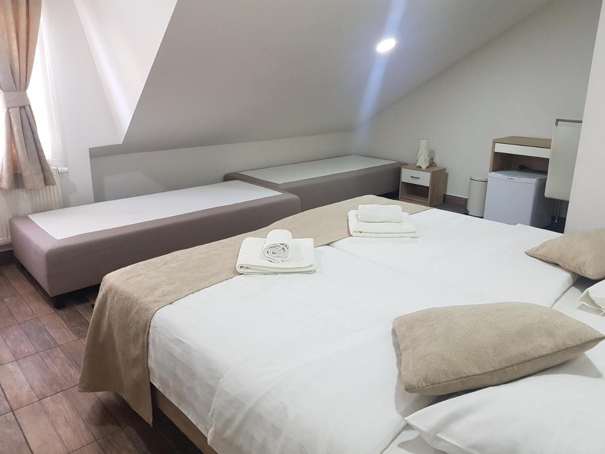 Guesthouse Dubai ซาเกร็บ ภายนอก รูปภาพ